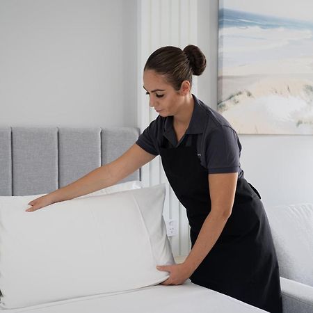 Belmoral Corporate Suites (Adults Only) Townsville Buitenkant foto