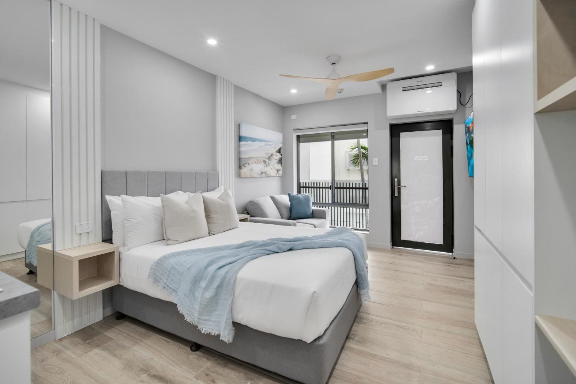 Belmoral Corporate Suites (Adults Only) Townsville Buitenkant foto